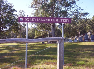 photo of Oxley Island Cemetery
