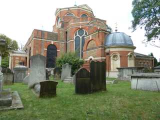 photo of Kew St Anne's Church burial ground