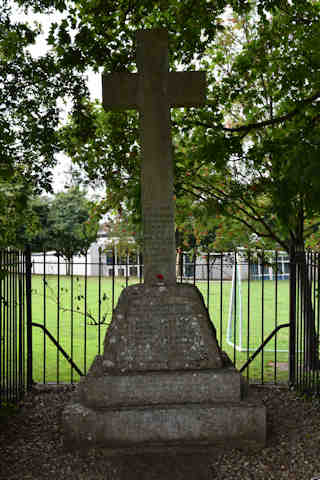 photo of Holy Rood War Memorial