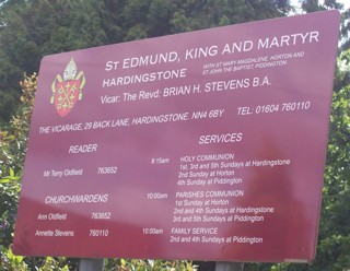photo of St Edmund King and Martyr's Church burial ground