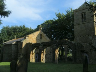 photo of The Old Church of the Holy Cross' burial ground