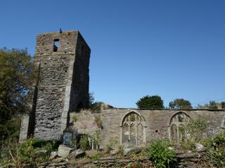 photo of St Andrew's Church burial ground