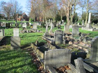 photo of Scartho Road (19-20 27-28 35-36 43-44) Cemetery