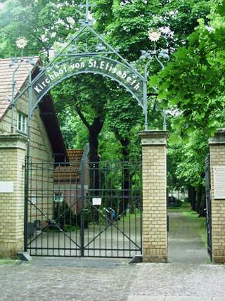 photo of St Elisabeth's Church burial ground