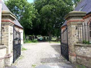 photo of Southgate Cemetery