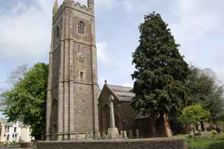 photo of St Peter and St Paul's Church burial ground