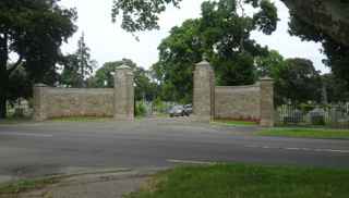 photo of Lakeview Cemetery