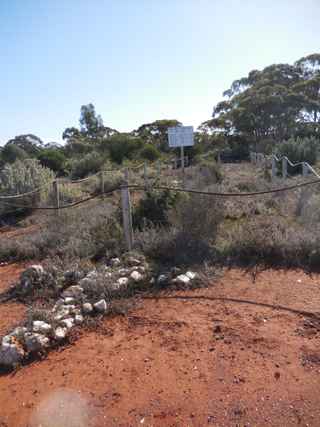 photo of Bulong Road Pioneer Cemetery