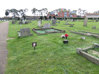 photo of London Road (section F) Cemetery