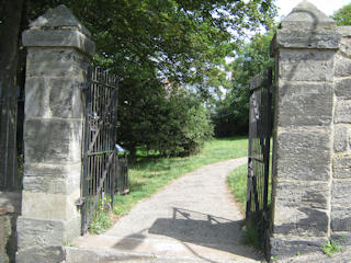 photo of Wallingers Walk Cemetery