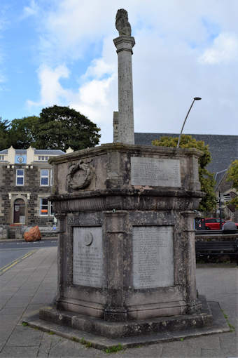 photo of War Memorial