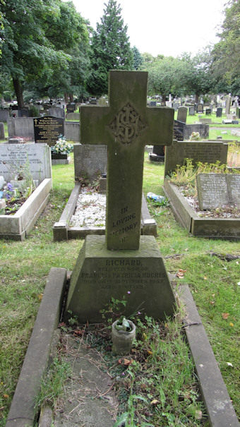 photo of Widnes (section 1R) Cemetery