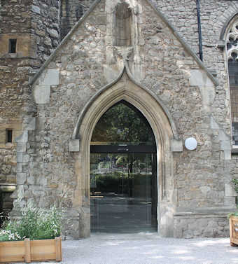 photo of St Mary at Lambeth's Church burial ground