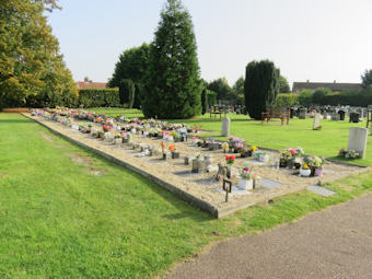 photo of London Road (section M)'s Cremation Memorials