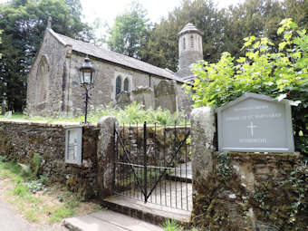 photo of St Barnabas' Church burial ground