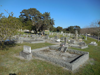 photo of Memorial Park (upper section) Cemetery
