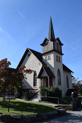 photo of St Peter United Reform's Church burial ground