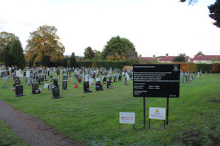 photo of London Road (section N) Cemetery