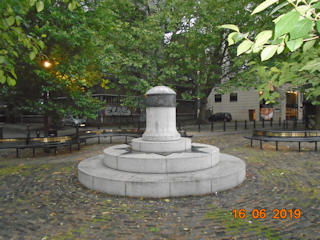 photo of Merchant Navy Association Bristol Memorial