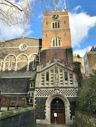 photo of St Bartholomew the Great's Church burial ground