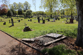 photo of Municipal (section J) Cemetery