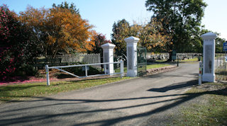 photo of Gordon Williams Memorial Cemetery