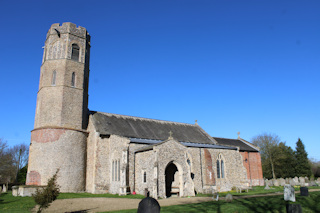 photo of St Margaret (interior)'s monuments