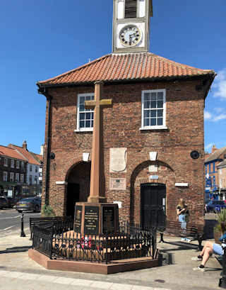 photo of War Memorial