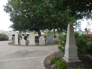 photo of Pioneer Memorial Wall and Park Cemetery