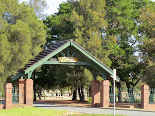 photo of Lawn Cemetery