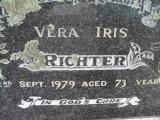 image of grave number 306777