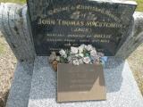image of grave number 902330