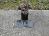 image of grave number 952118