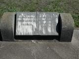image of grave number 820377