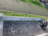 image of grave number 738460